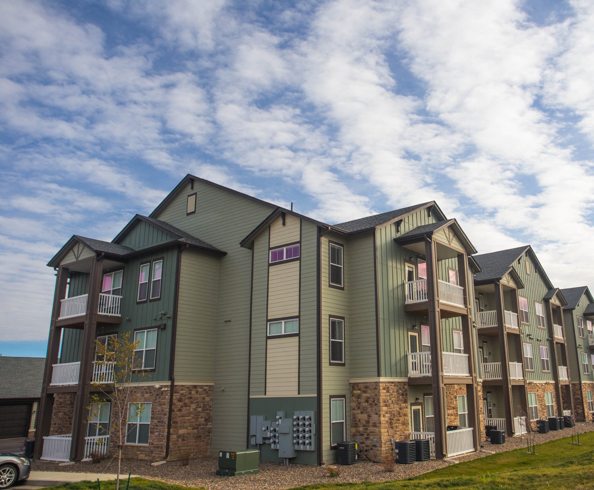 Sierra Ridge Exterior